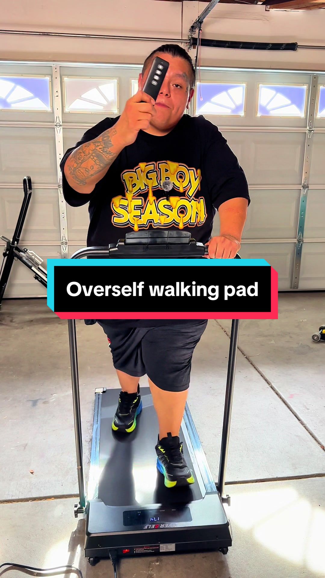TikTok post by @imbennygetpaid for WalkingPad. Caption reads: [...] goes up to 6.2 MPH 👌 300lb capacity....