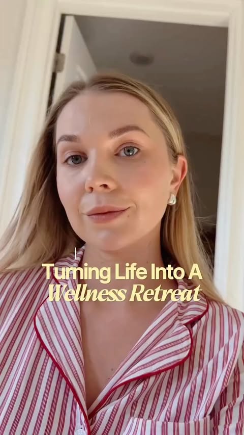 Instagram post by @julialhunt for Pulsetto. Caption reads: [...] morning can shift your entire day ✨....