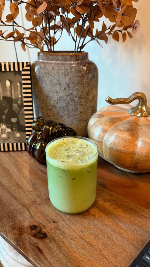 Instagram post by @vasiahmarie for Jade Leaf Matcha. Caption reads: [...] been in my matcha girl era and....