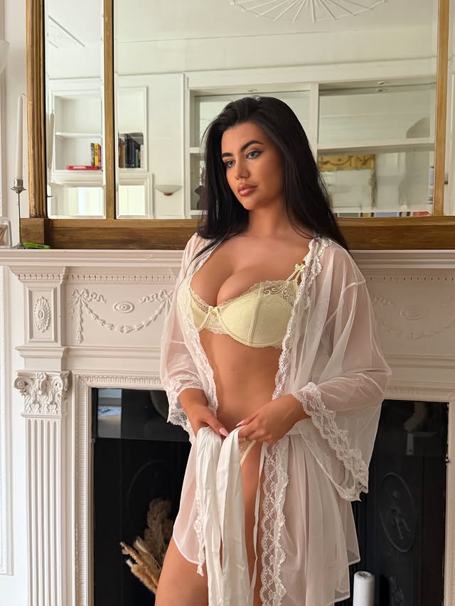 Instagram post by @kyraskinnerx for Boux Avenue. Caption reads: Lemon sorbet 🍋 @bouxavenue ad.