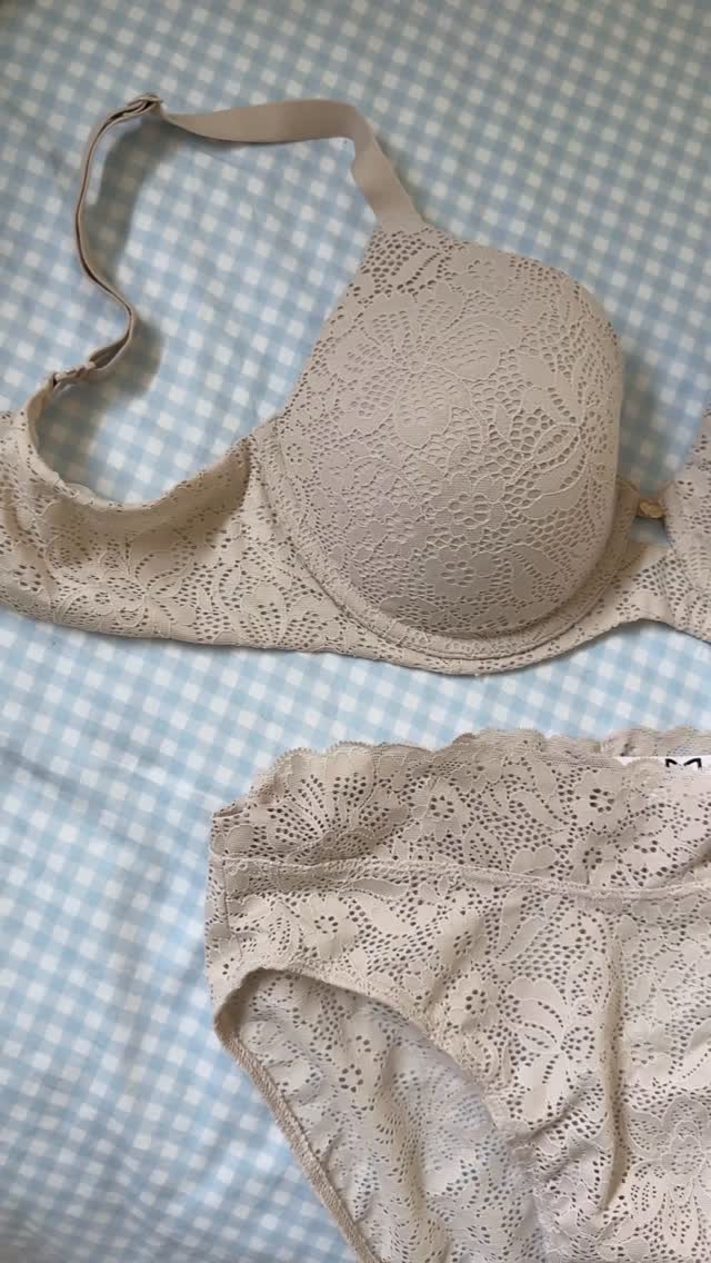 Instagram post by @kristihoward for Maidenform. Caption reads: Outfit was cute but the real MVP was underneath......