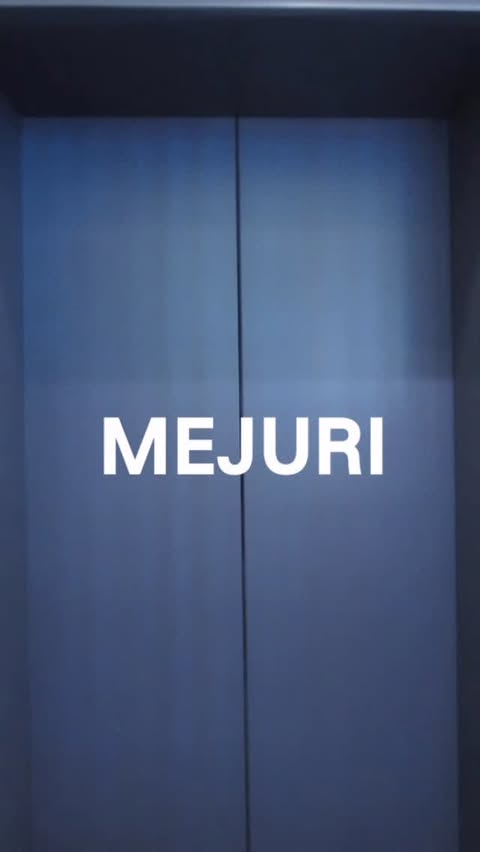 Instagram post by @serrena.joseb for Mejuri. Caption reads: Holiday ready with @mejuri ✨ Lab-grown sapphires....