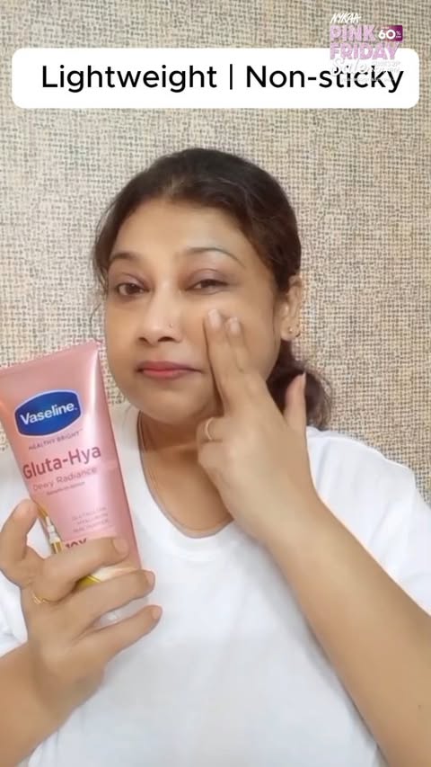 Instagram post by @chakrabortymani7 for Vaseline. Caption reads: #AD
Soft skin + instant radiance = Vaseline....