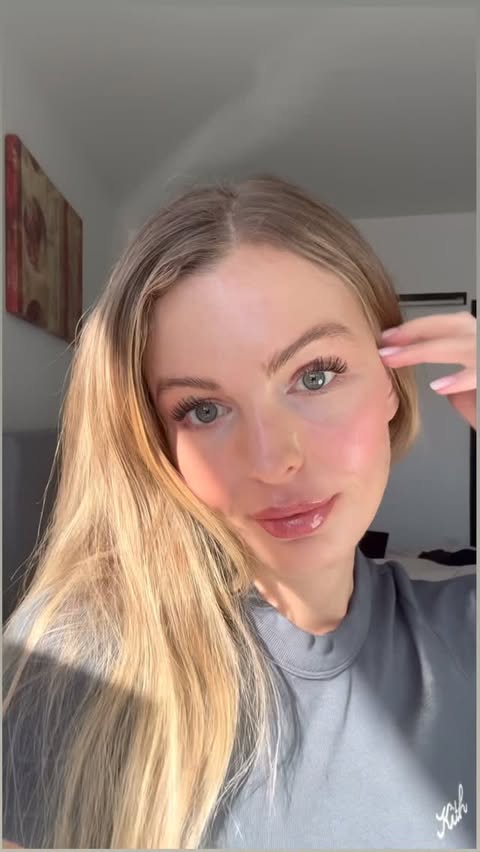 Instagram post by @caropedrazzini for JOOCYEE. Caption reads: [...] me 🫧 my fave everyday products lately:....