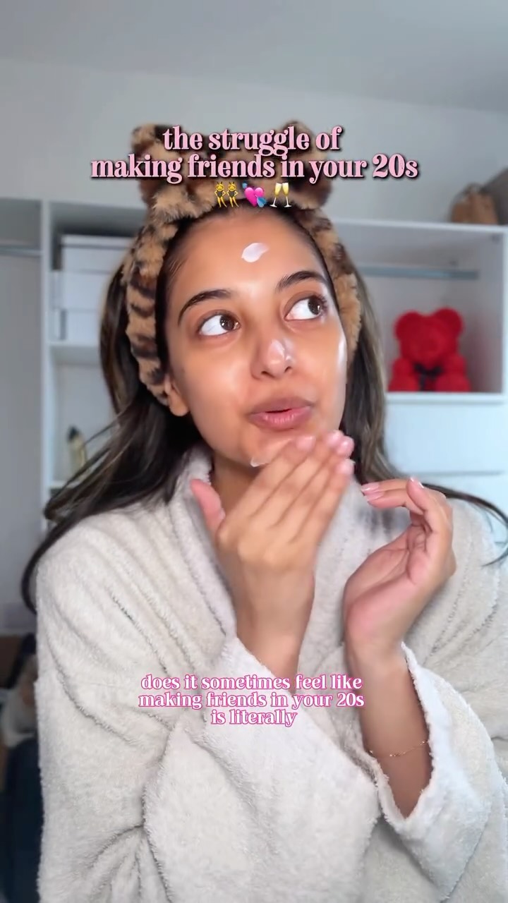 Instagram post by @farahrajax for Salams. Caption reads: [...] when you’re in a new chapter of....