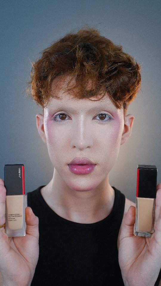 Instagram post by @ismeiow for SHISEIDO. Caption reads: Testando a base da @shiseido.