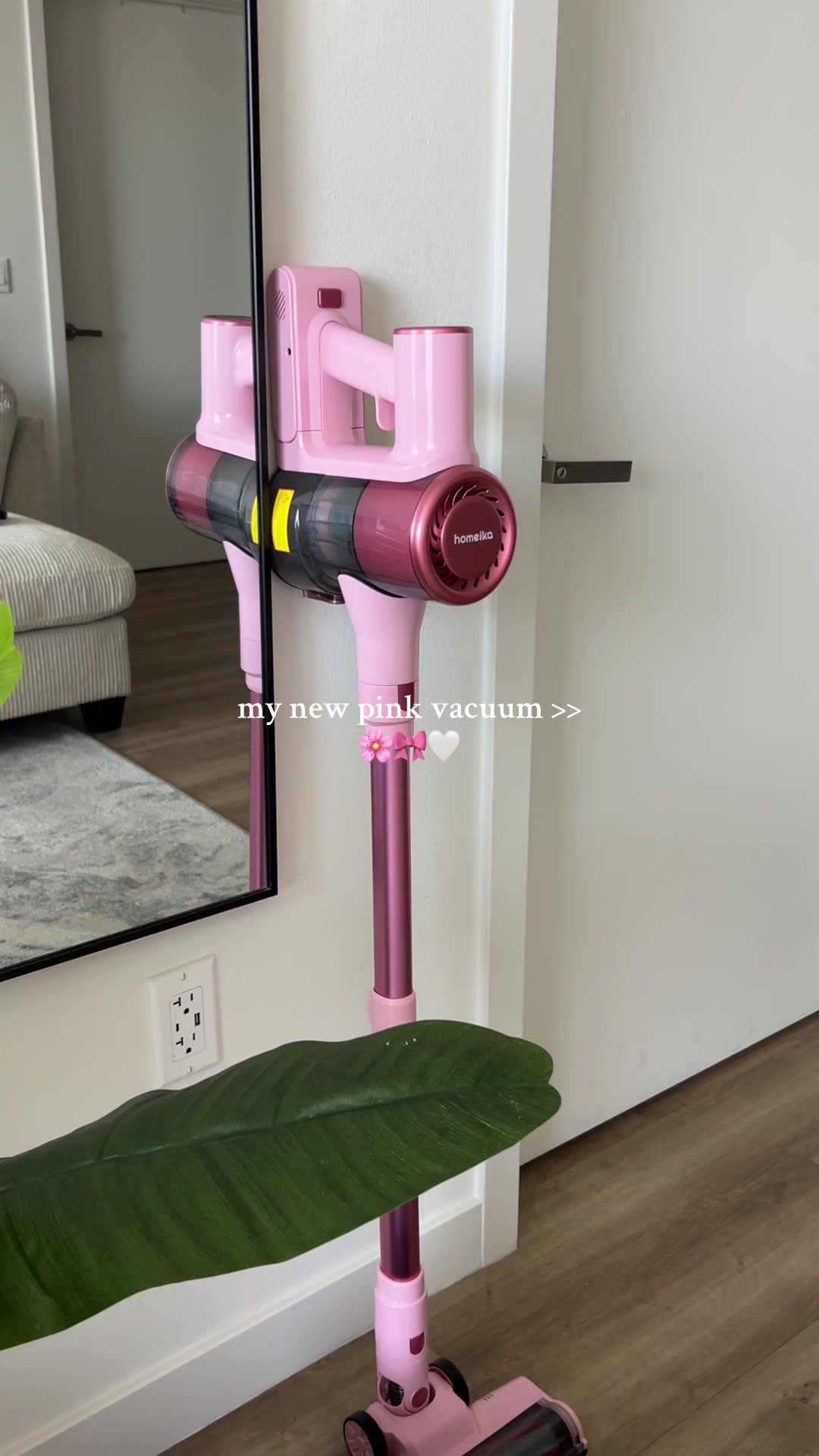 TikTok post by @cryysstallove for Homeika. Caption reads: @Homeika US #homefinds #cleaningtiktok #vaccum .