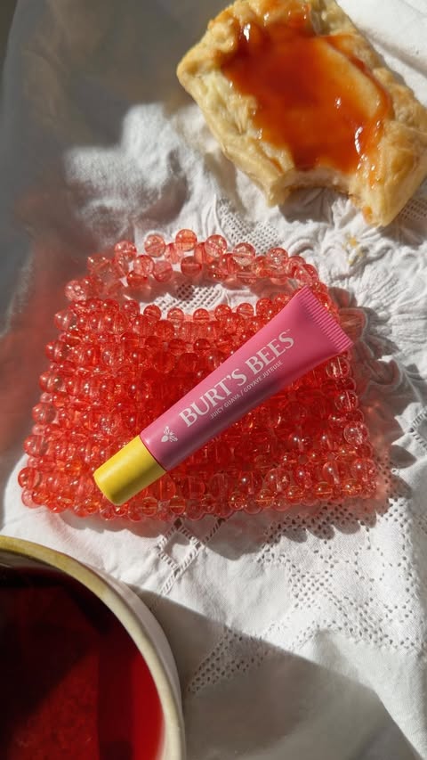 Instagram post by @naomi__vizcaino for Burt's Bees. Caption reads: The second I smelled @burtsbees new Hydrating Lip....