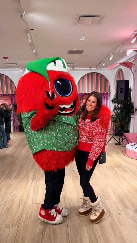 Instagram post by @gold_coast_girl for Jewel-Osco. Caption reads: Hey Chicago! @jewelosco is bringing the heat with....