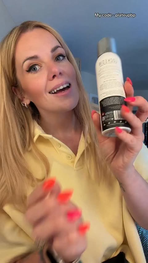 Instagram post by @plateupdinnerwithluluanddani for BPerfect Cosmetics. Caption reads: This fixing spray is amazing! Make sure to use my....