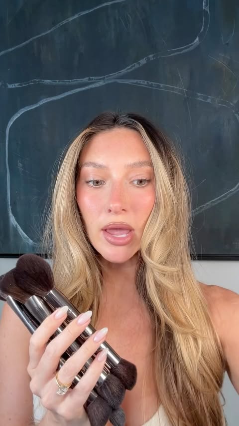 Instagram post by @makeupxka for REAL TECHNIQUES. Caption reads: [...] MY DREAM BRUSH COLLECTION WITH....