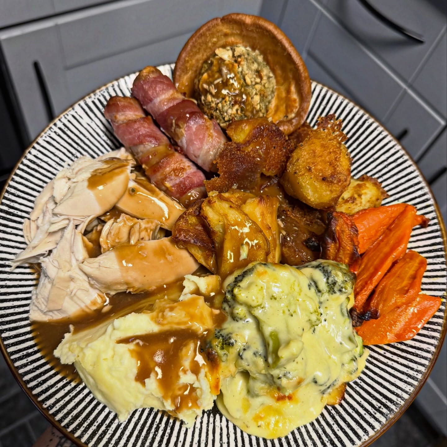 Instagram post by @sarah_cc_recipes for JD SEASONINGS. Caption reads: [...] the trimmings including extra crispy....