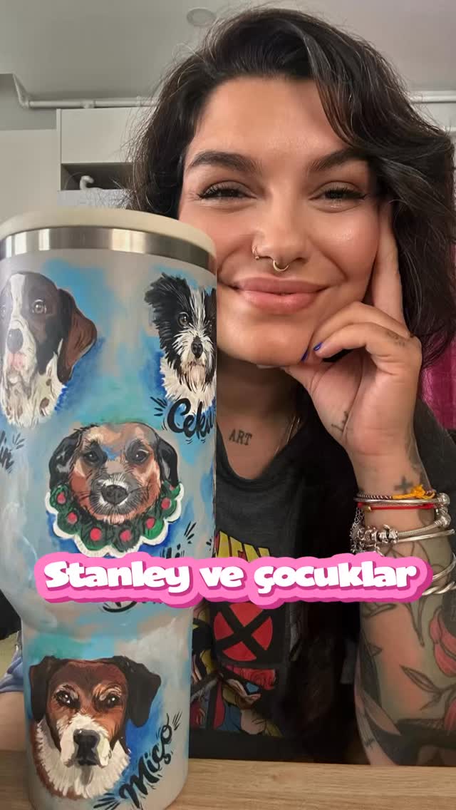 Instagram post by @yaskarakaya for Stanley 1913. Caption reads: En yakın arkadaşım 🙂‍↕️
#reklam yok çünkü....