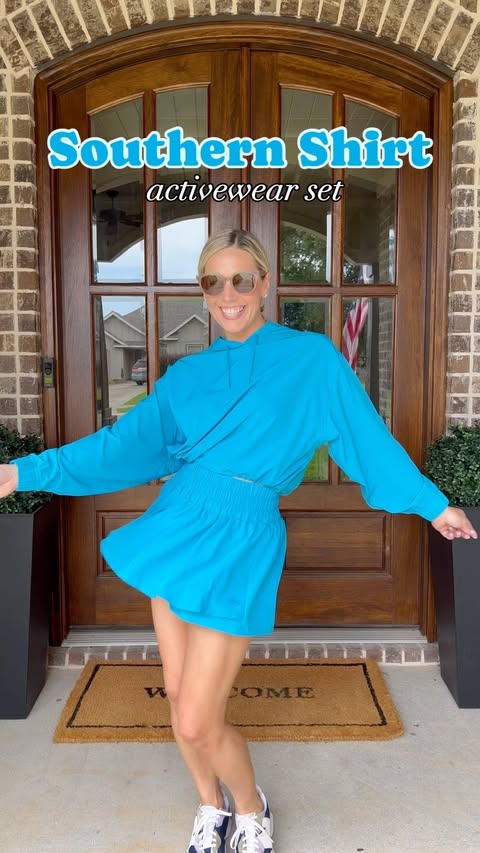 Instagram post by @bobbiwiththeeye for Southern Shirt. Caption reads: Not me dancing because this set from....
