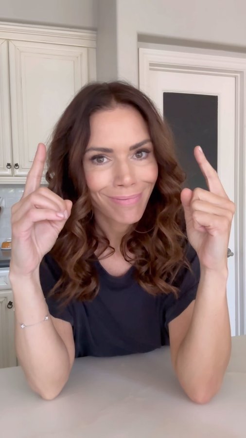 Instagram post by @kristinakuzmic for Herb Pharm. Caption reads: [...] to hear yours! #mymenostory 
I mention....