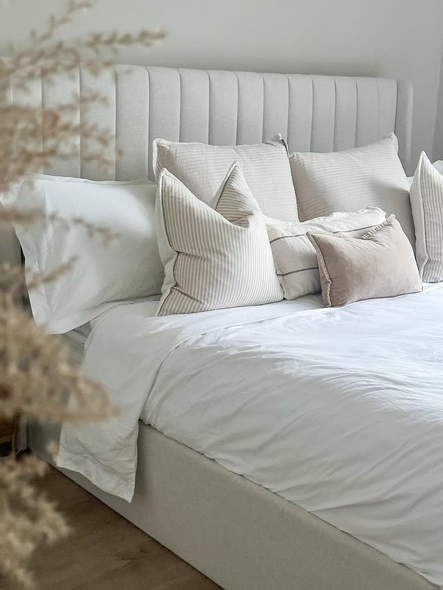 Instagram post by @_houseofgray for Soak & Sleep. Caption reads: ᴇɢʏᴘᴛɪᴀɴ ᴄᴏᴛᴛᴏɴ Nothing beats the feeling of....