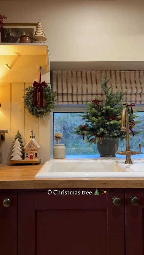 Instagram post by @cottagerenovationcwmrhys for Yaheetech. Caption reads: Ad O Christmas tree 🎄✨

The Mini Christmas trees....