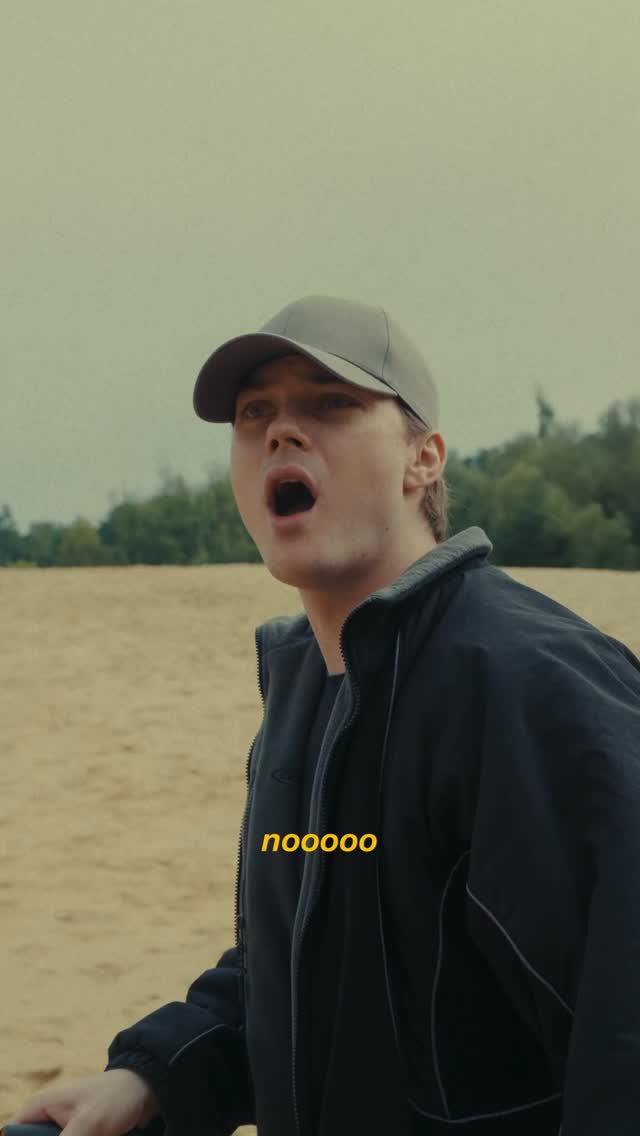 Instagram post by @theocarow for Warner Bros.. Caption reads: Anzeige | Part 3: Viva la Revolution!....