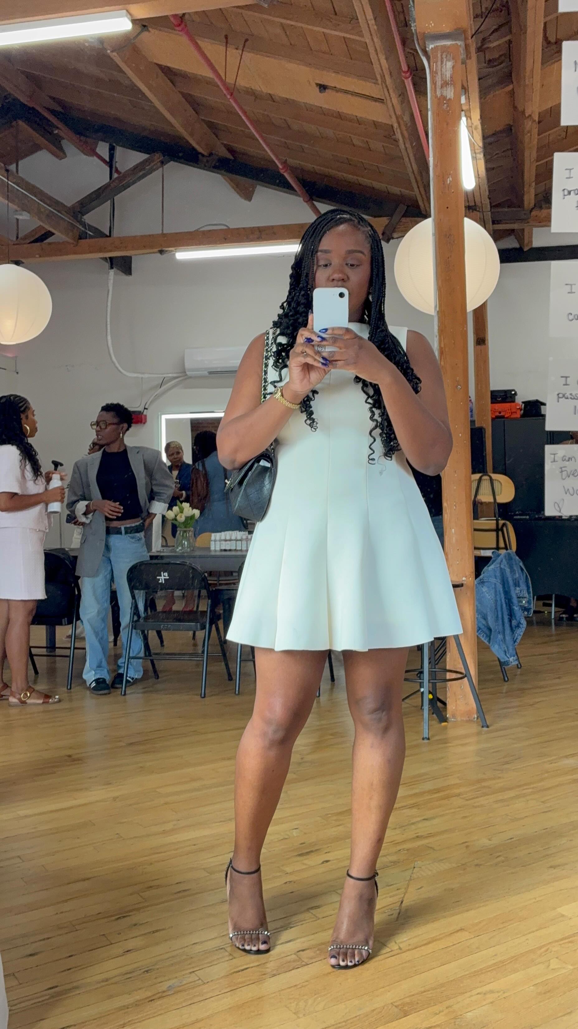 Instagram post by @facebynikki for PINCHme. Caption reads: [...] full size productss when you sign up at....