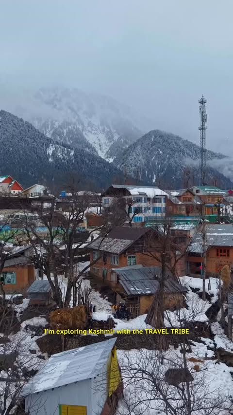 Instagram post by @mallu_nomad for OPPO. Caption reads: [...] from Kashmir with The Travel Tribe😍 . .....