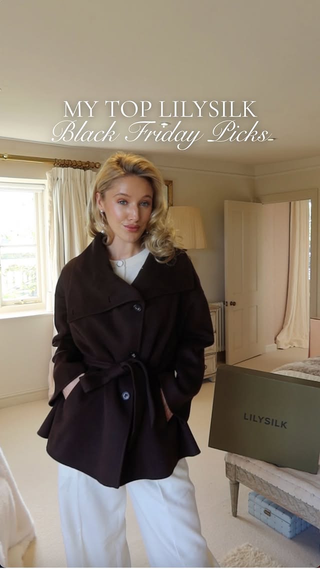 Instagram post by an influencer for LILYSILK. Caption reads: LilySilk has brought out the dream [...].
