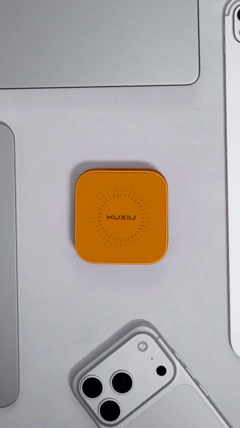 Instagram post by @ulresch for KUXIU. Caption reads: [...] gift? Make sure to check out the....