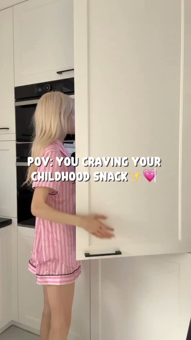 Instagram post by @nikolaspilates for Alpro. Caption reads: favorite childhood snack omg!!💗🥣

pajamas:....