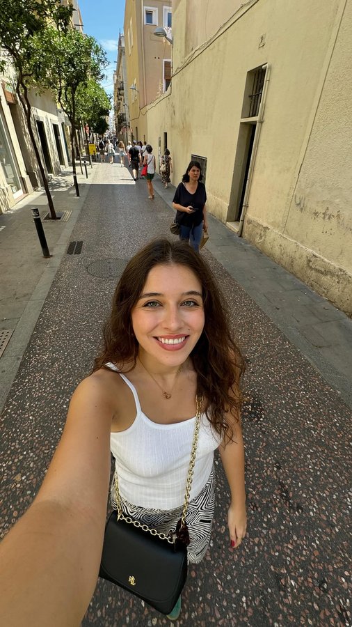 Instagram post by @ellevousguide for Babbel. Caption reads: [...] one of the top language learning apps Babbel....