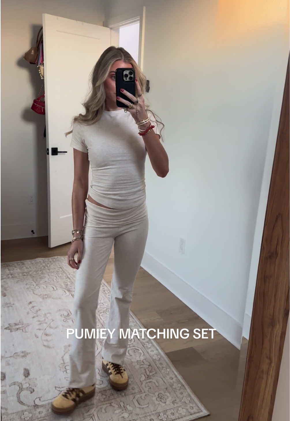 TikTok post by @sloanevosen for PUMIEY. Caption reads: [...] if you’re in between sizes  #pumiey....