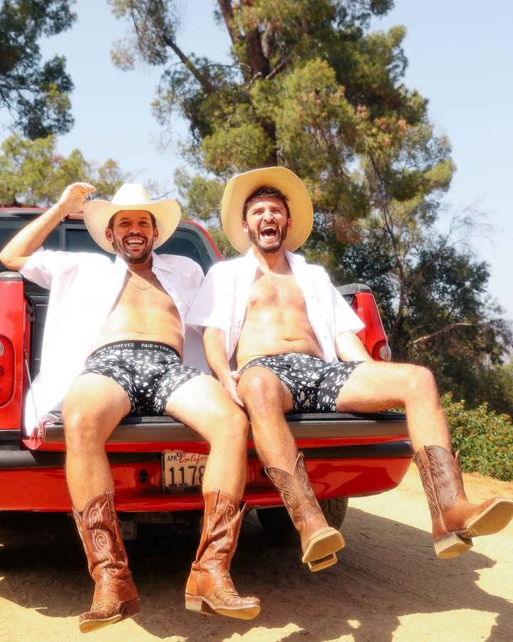 Instagram post by @heathhussar for Pair of Thieves. Caption reads: [...] swamp a** and if you ain’t wearin....