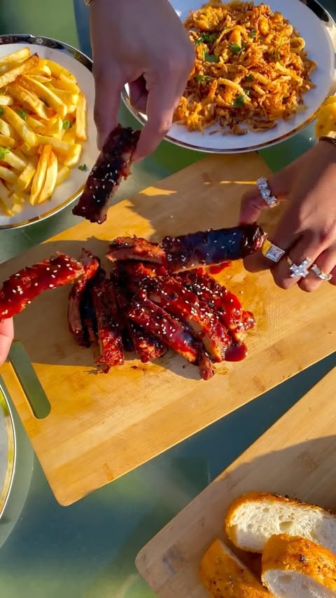Instagram post by @cookingwithsublimity for Eskort. Caption reads: Game night? Braai day? Doesn’t matter — Eskort....