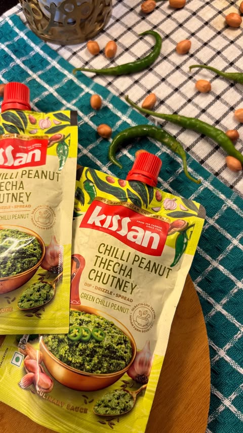 Instagram post by @cookandvlogs for Kissan. Caption reads: [...] 🌶️🧀✨ This cheesy thecha toast with....