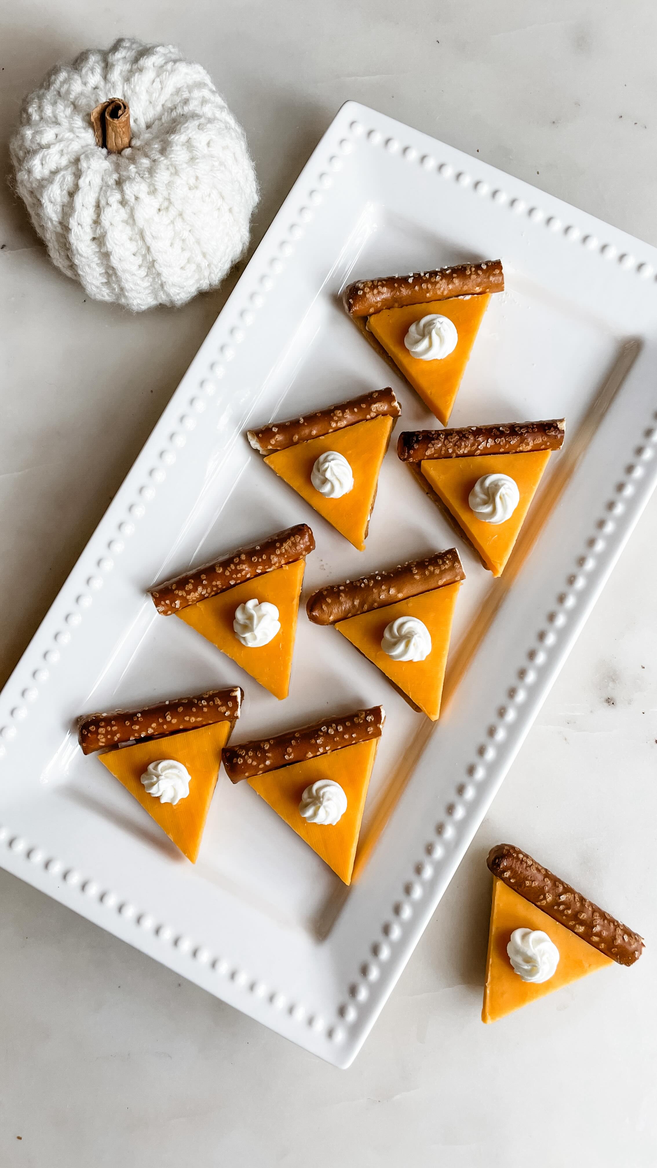 Instagram post by @healthyholme for Simple Mills. Caption reads: How cute are these little Pumpkin Pie Cheese &....