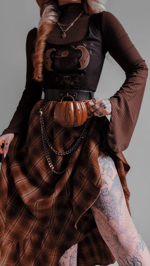 Instagram post by @kllsym for DISTURBIA. Caption reads: One of my favourite recent @disturbia fits 🍂....