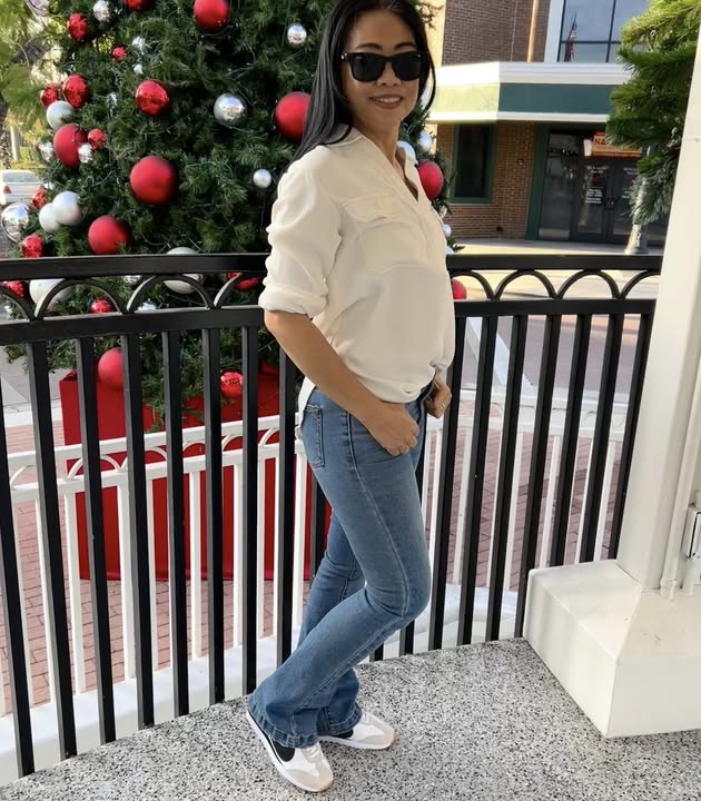 Instagram post by @hafachamorita for Lauren Croker • Online Stylist. Caption reads: A classic white shirt, jeans, and a comfortable....