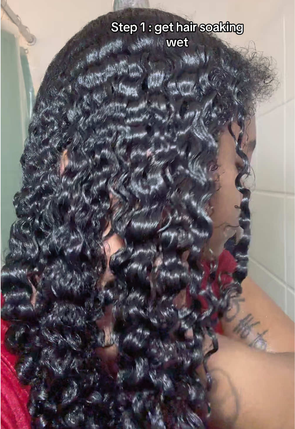 TikTok post by @nayanatural for Goiple Care. Caption reads: [...] #chebe #washandgo #naturalhairroutine....