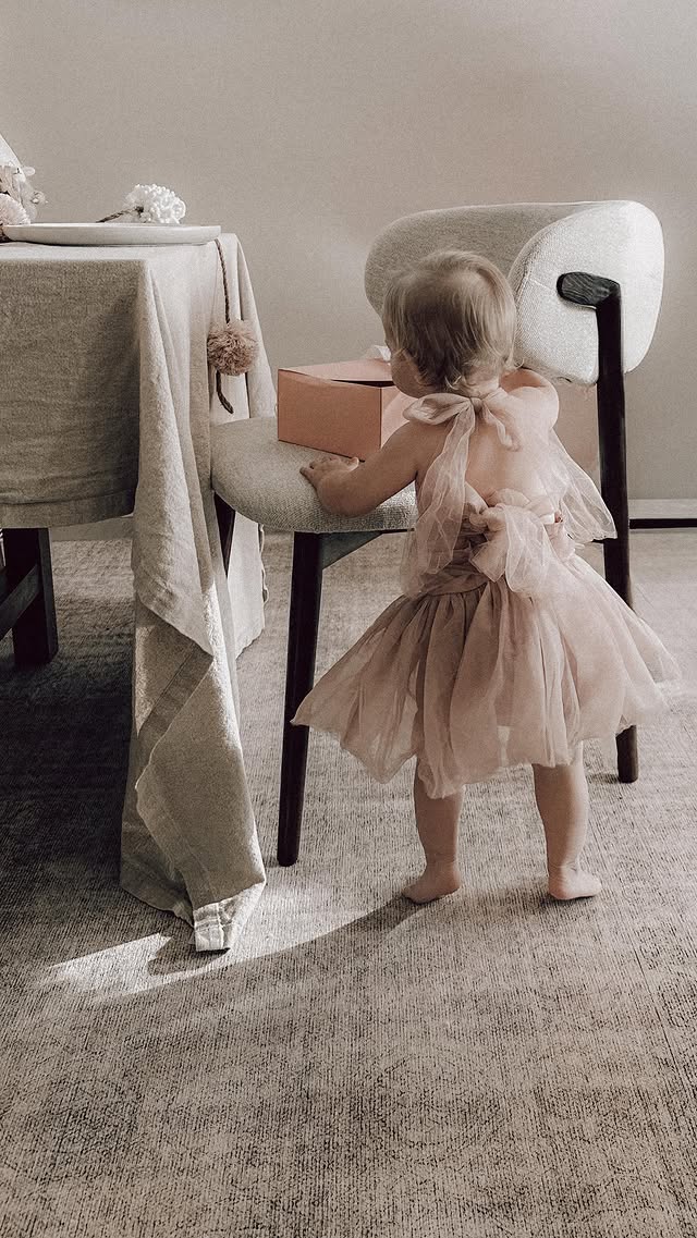 Instagram post by @mckenziejaynedesign for Tumble Circus. Caption reads: First Birthday Inspiration with @tumblerugs 

Size....