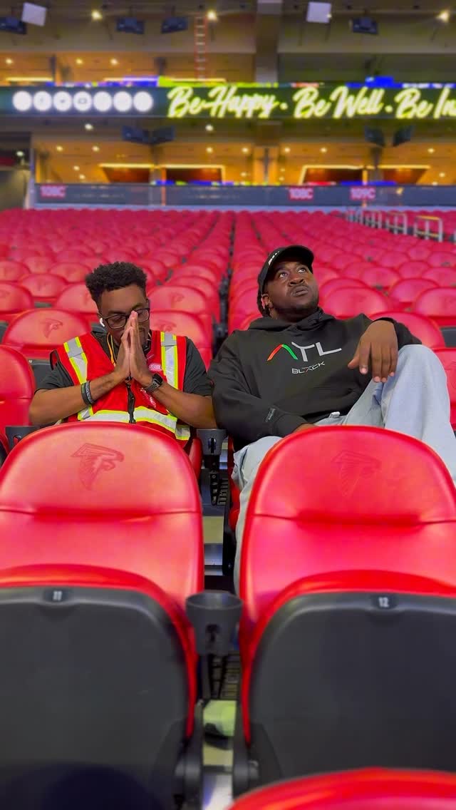 Instagram post by @ceoxdrone for Actively Black. Caption reads: [...] miss #fitnessonthefield powered by....