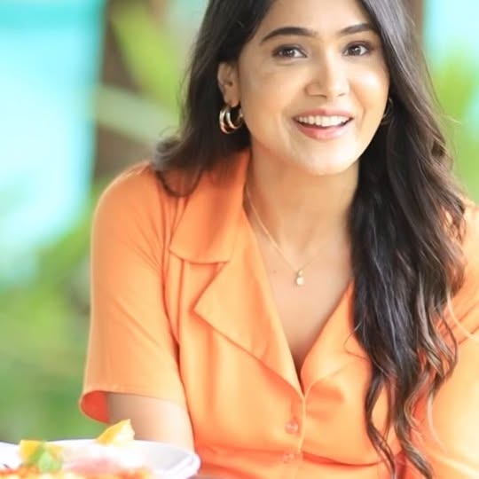 Instagram post by @mokshitha22 for Santoor Stay Young. Caption reads: Starting my day with Santoor Shower Gel is a total....