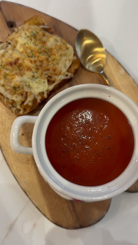 Instagram post by @boothys_sw_insta19 for The Skinny Food Co. Caption reads: I love making my own soups, but sometimes you need....