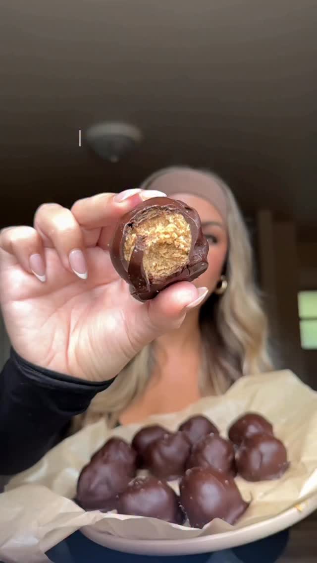 Instagram post by @jessimastrude for EarthChimp. Caption reads: gotta put our bananas to good use! 🍌 these are so....