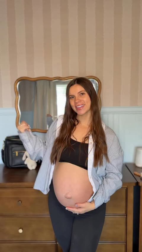 Instagram post by @mariiahslife for Kyte Baby. Caption reads: [...] of course having the essentials from....