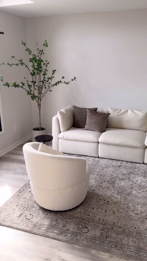 Instagram post by @jennacompono for Mopio. Caption reads: [...] We added some classy furniture from....