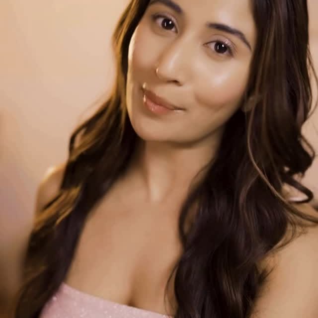 Instagram post by @shreyakalraa for Simple Skincare. Caption reads: Apparently, my glow is getting more attention than....