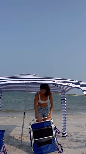 Instagram post by @leahthosmith for Coolcabanas. Caption reads: [...] beach hang on the Carolina coast w/....