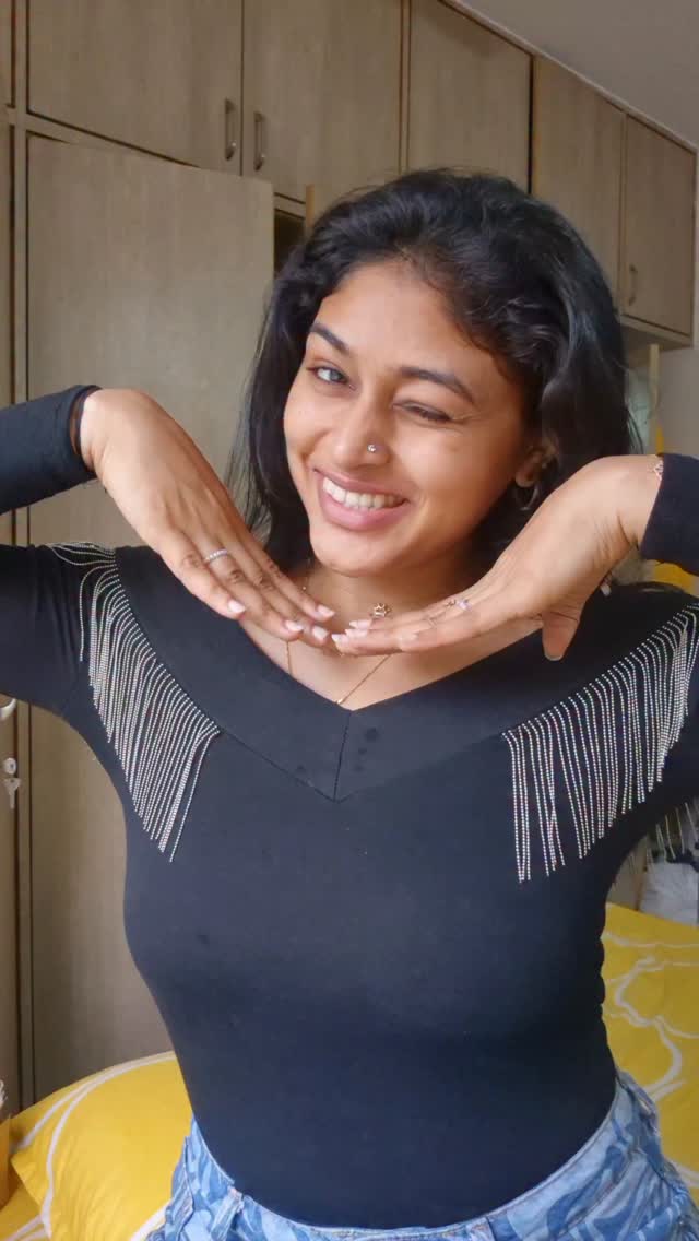 Instagram post by @tanishkamurthy for Purplle. Caption reads: ✨Festive season = glow up season ✨
But let’s be....