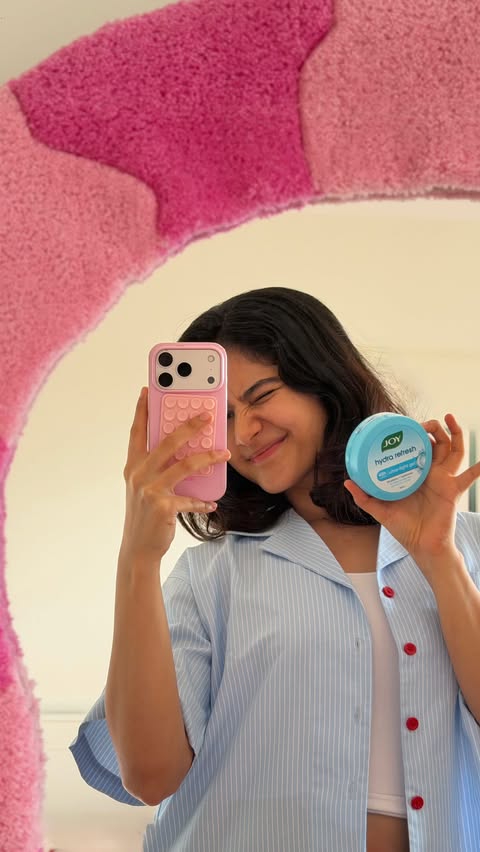 Instagram post by @shreyaapujari for Joy Personal Care. Caption reads: Switching it up with @joy_beautifulbynature hydra....