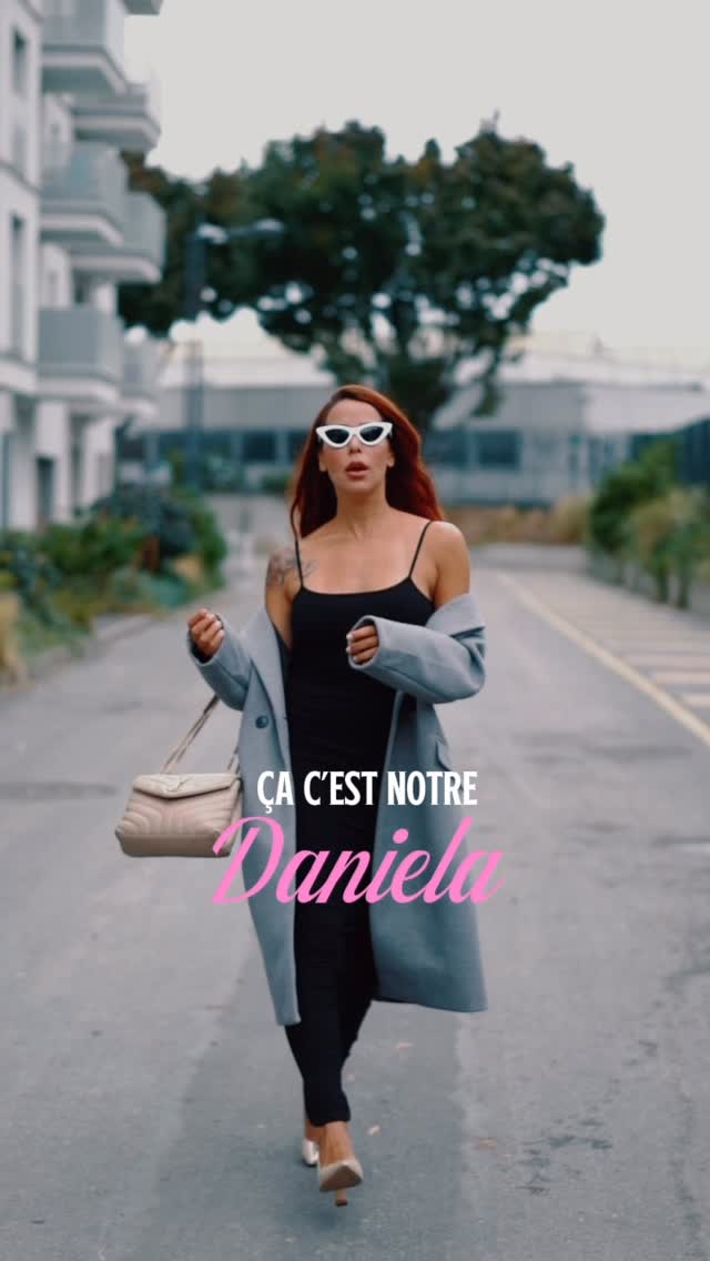 Instagram post by @martinsdaniela for Carrefour. Caption reads: L’eau la plus surprenante débarque chez Carrefour....