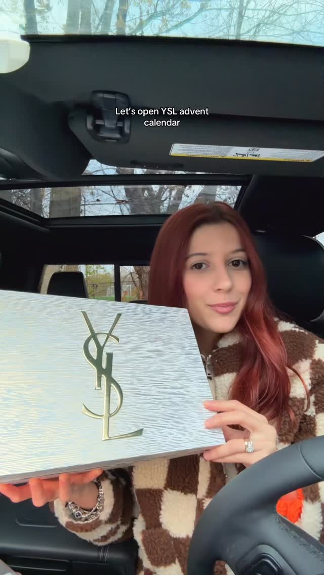 Instagram post by @kaanade for OLIPOP. Caption reads: Unboxing today’s advent surprise with a sip of....