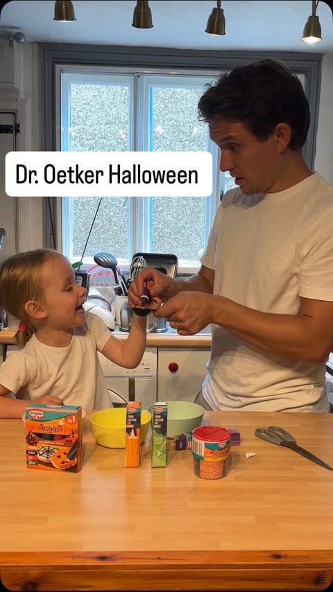 Instagram post by @con.lodge for Dr. Oetker. Caption reads: [...] a seriously spooky makeover! 🎃👻 With....